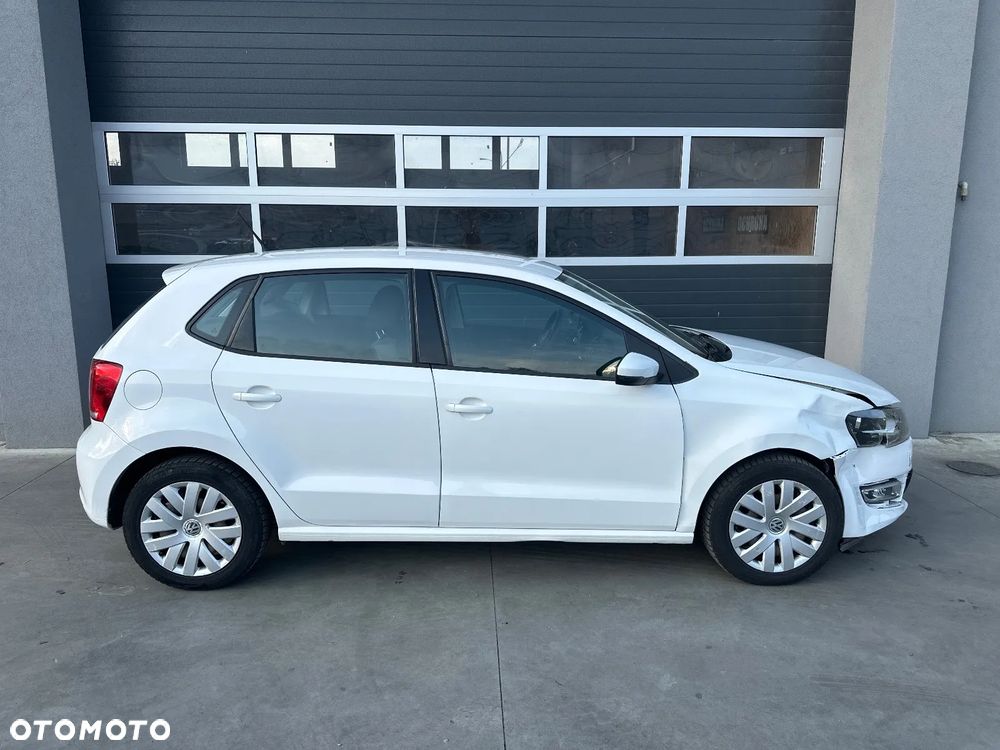 Volkswagen Polo 1.4 Comfortline - 4