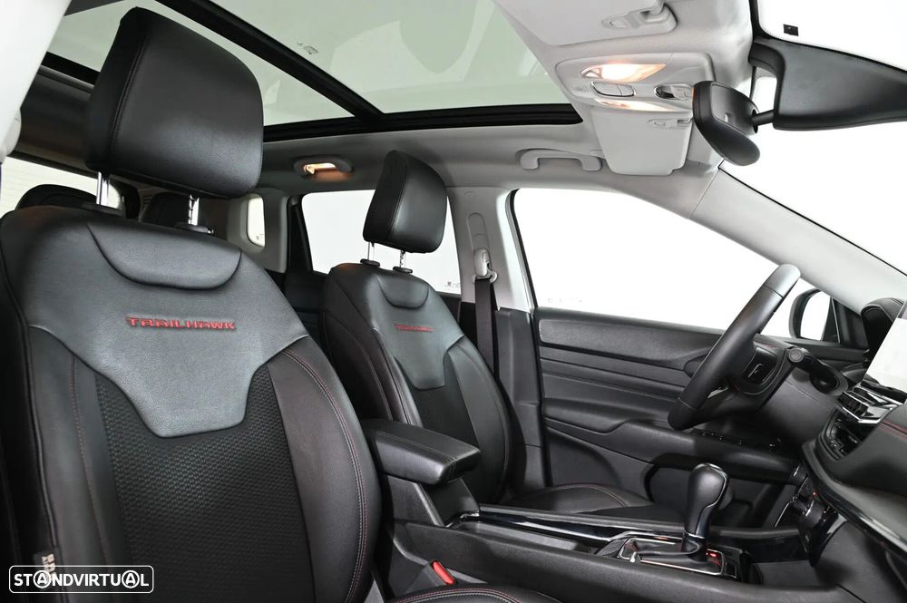 Jeep Compass 1.3 TG Trailhawk - 23