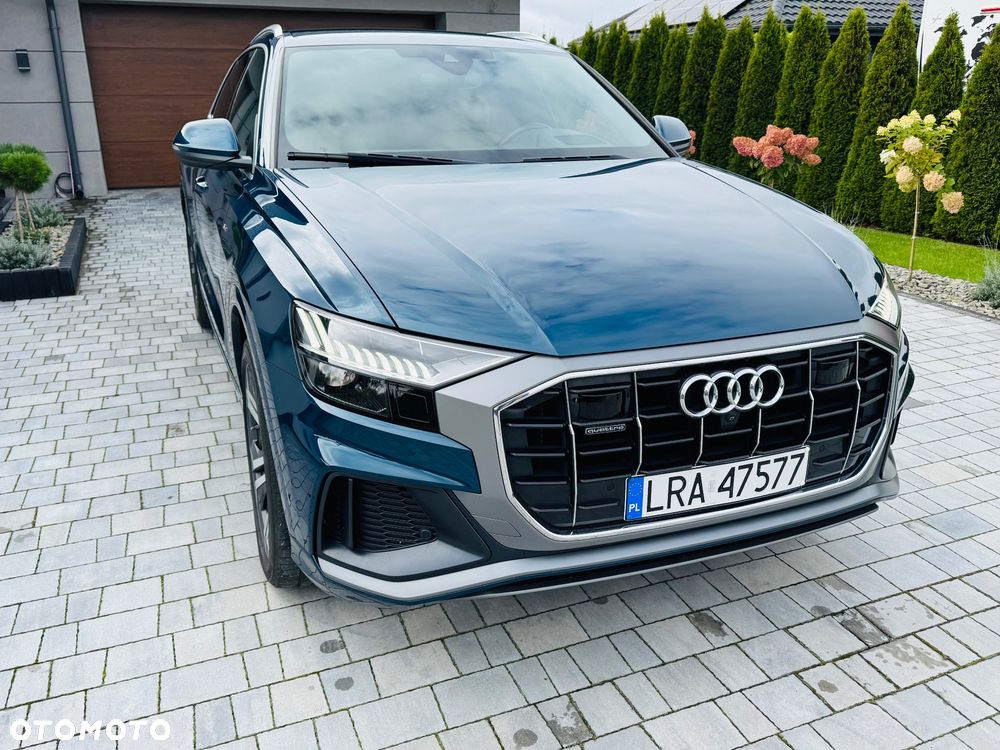 Audi Q8 - 8