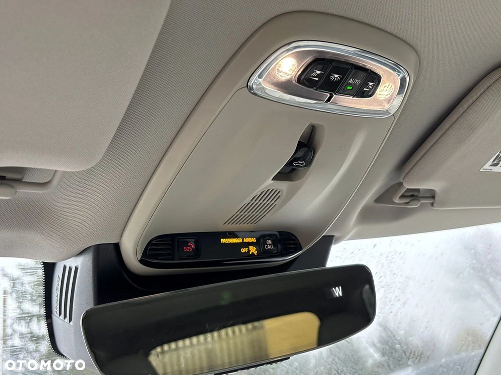 Volvo XC 90 T5 AWD Momentum 7os - 5