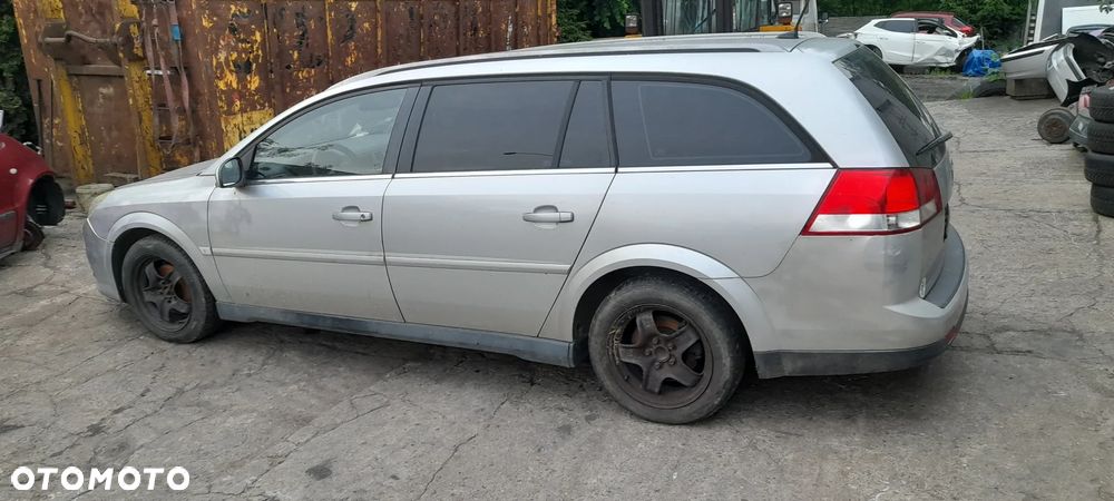 Zderzak przedni Opel Vectra C Lift  PDC spryskiwacze - 4