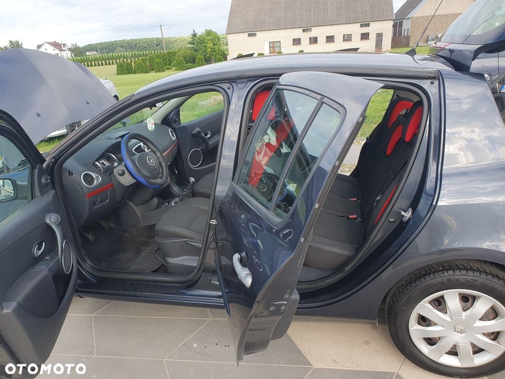 Renault Clio - 6