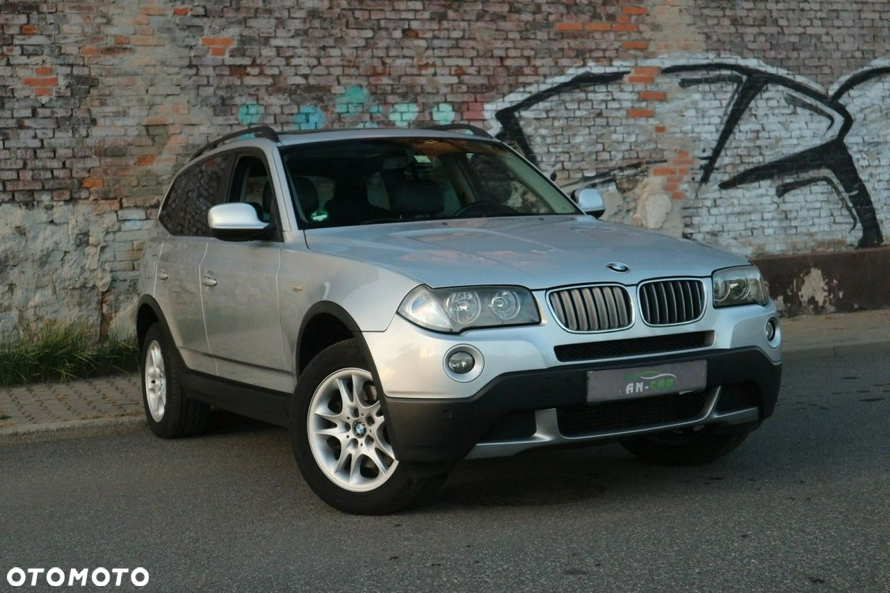 BMW X3 xDrive18d - 38