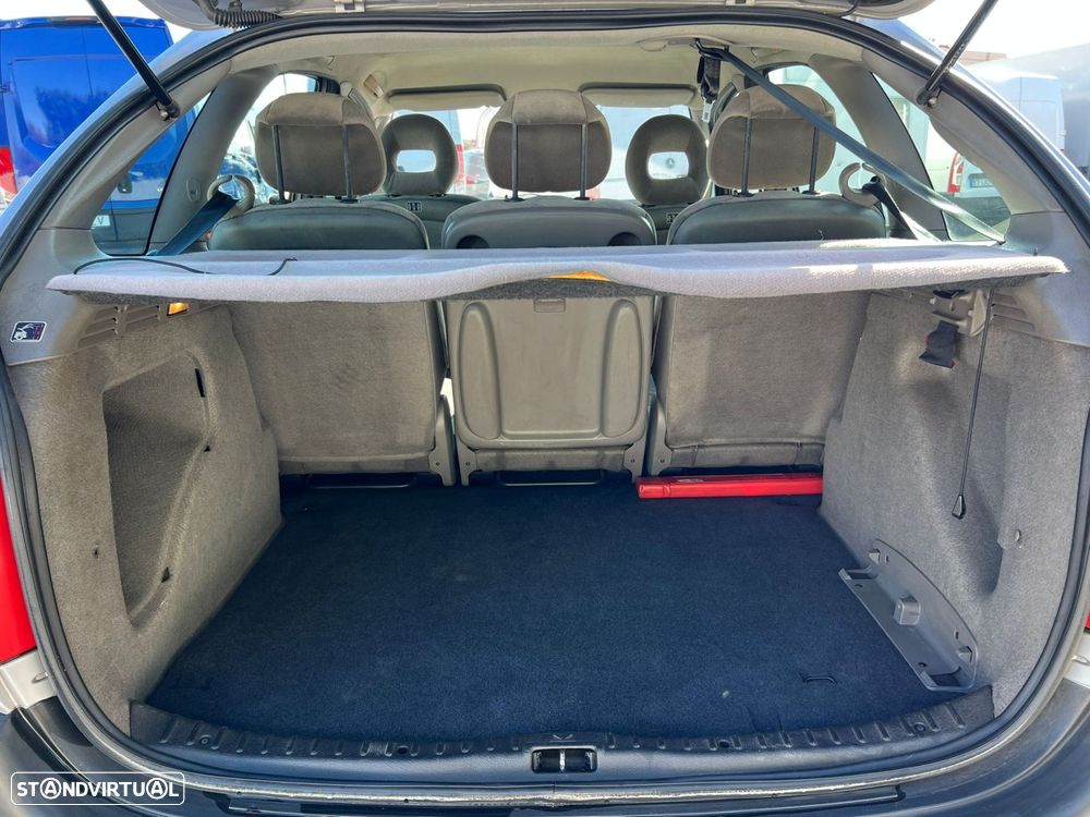 Citroën Xsara Picasso 1.6 Exclusive - 17