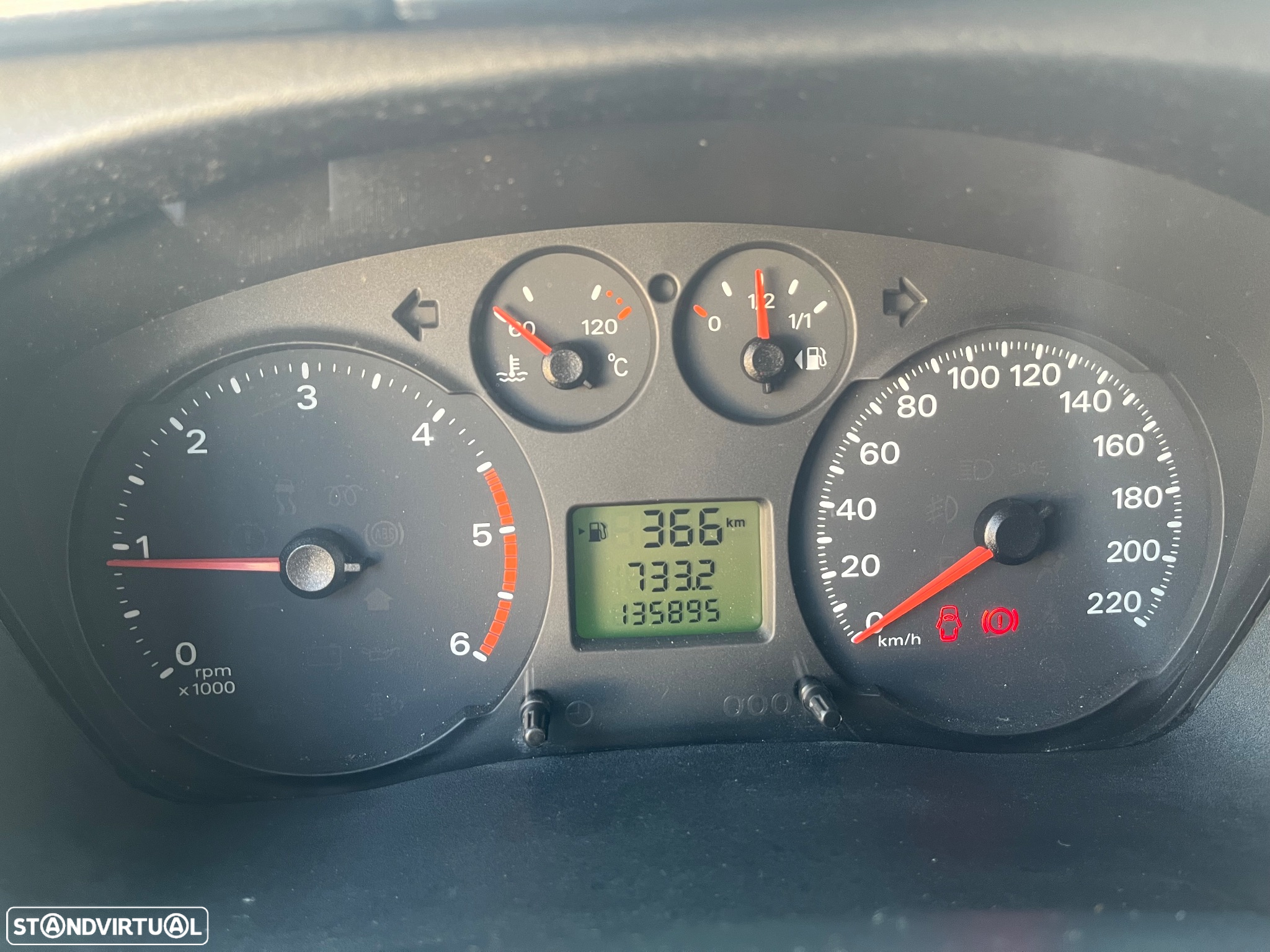 Ford TRANSIT/330L - 17