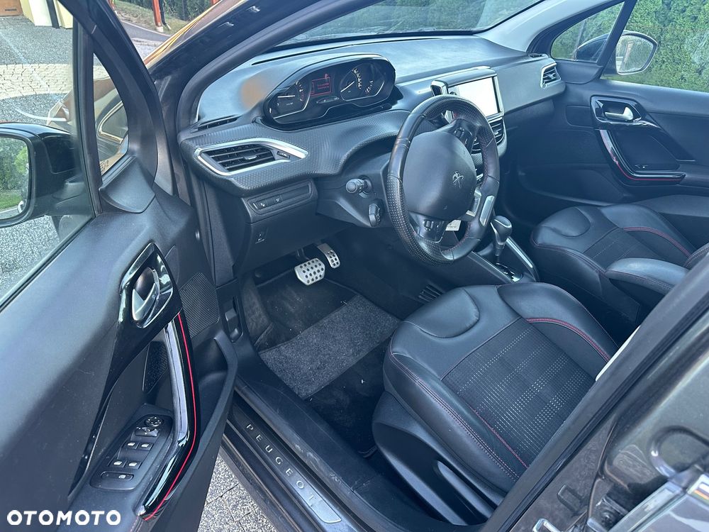 Peugeot 208 PureTech 130 EAT8 GT Pack - 13
