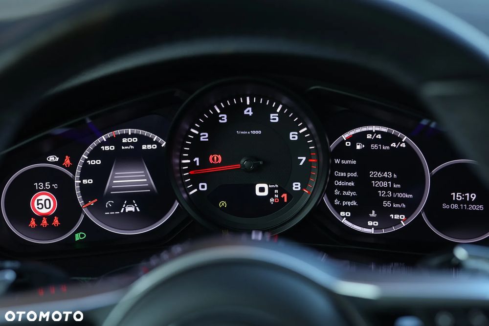 Porsche Cayenne Coupe Platinum Edition - 16