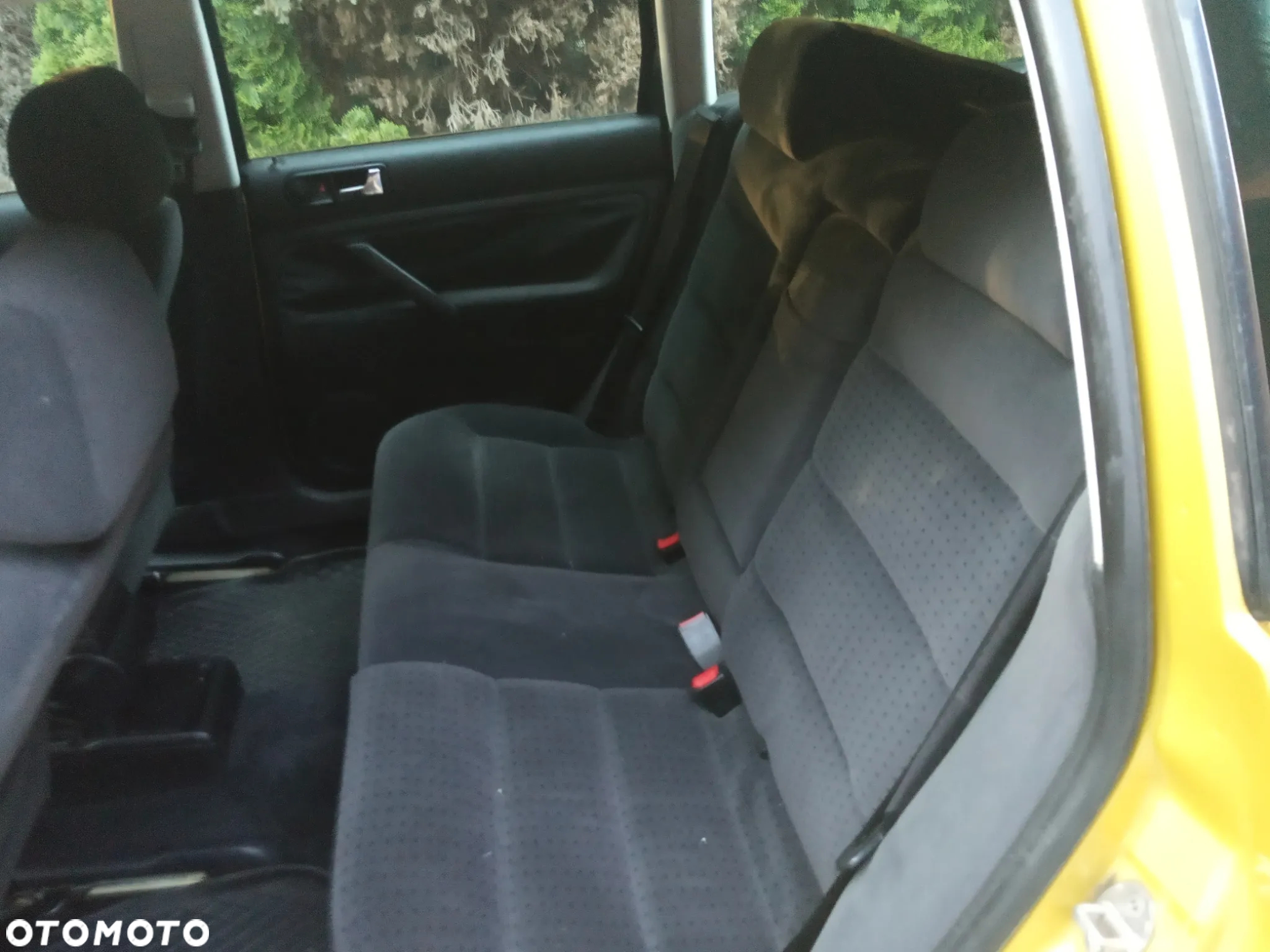 Volkswagen Passat 1.9 TDI - 17