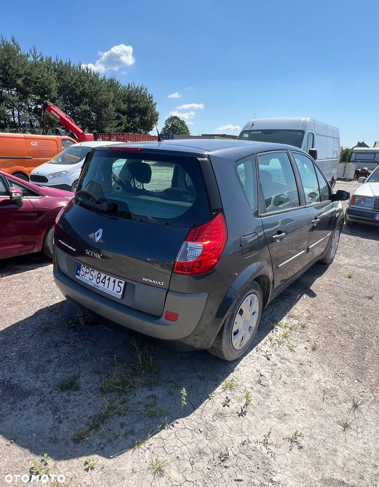 Renault Scenic 1.6 16V Infinity - 6