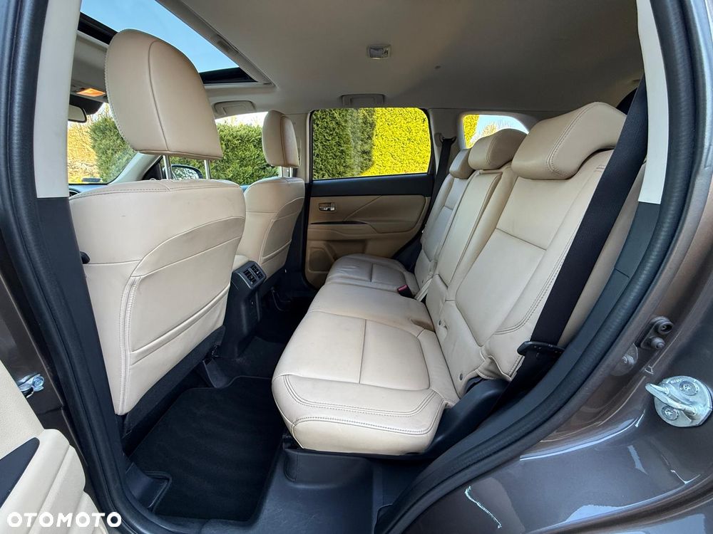 Mitsubishi Outlander 2.0 Intense Comfort 4WD CVT - 13