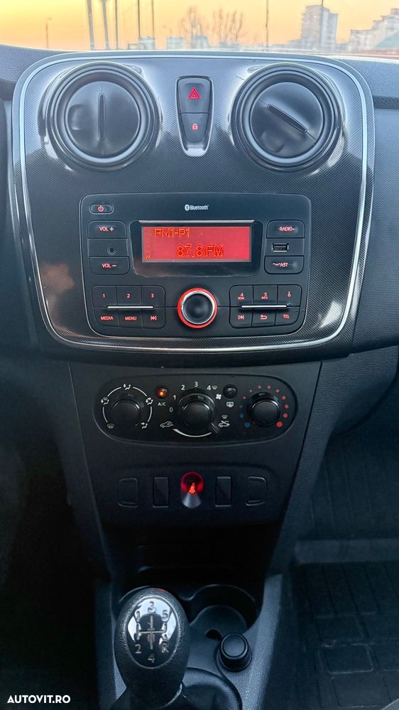 Dacia Logan 0.9 TCe Laureate - 10