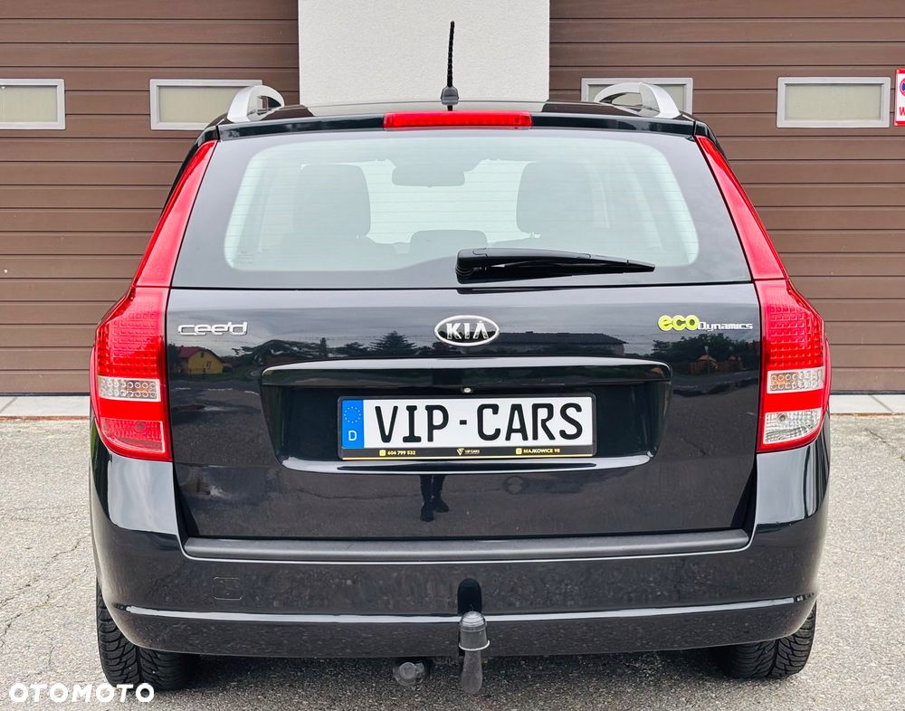 Kia Ceed - 5