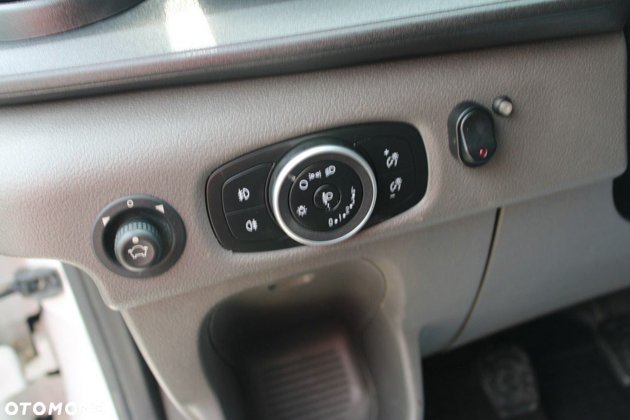 Ford Transit - 21
