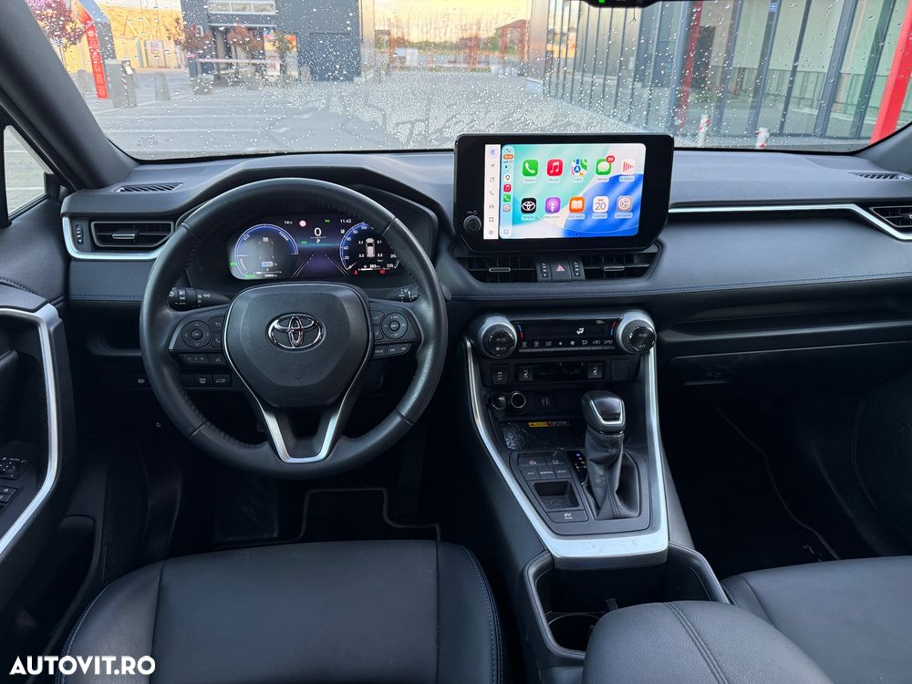 Toyota RAV4 - 8