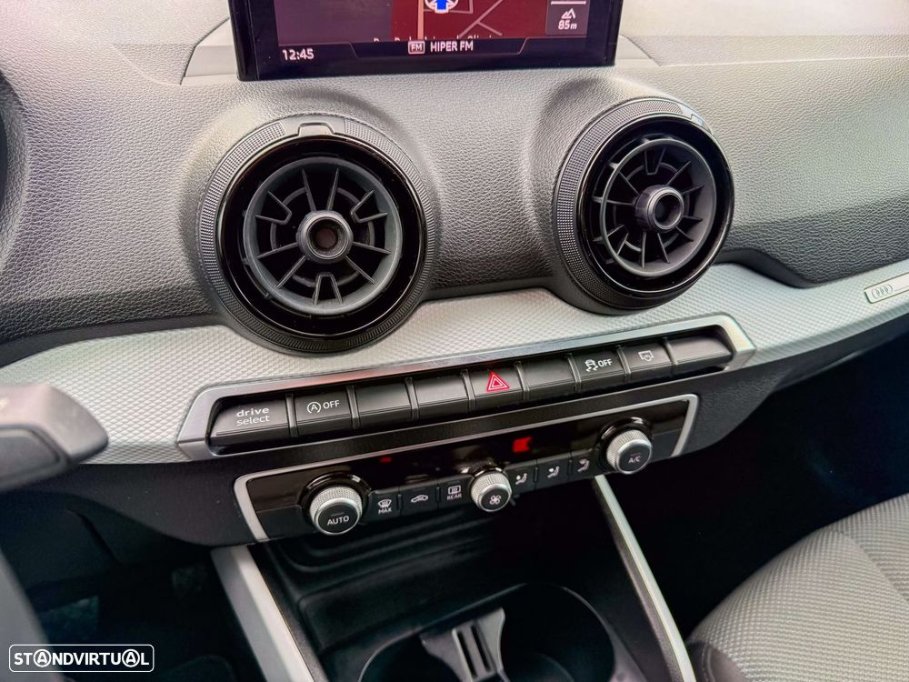 Audi Q2 30 TDI S tronic - 19