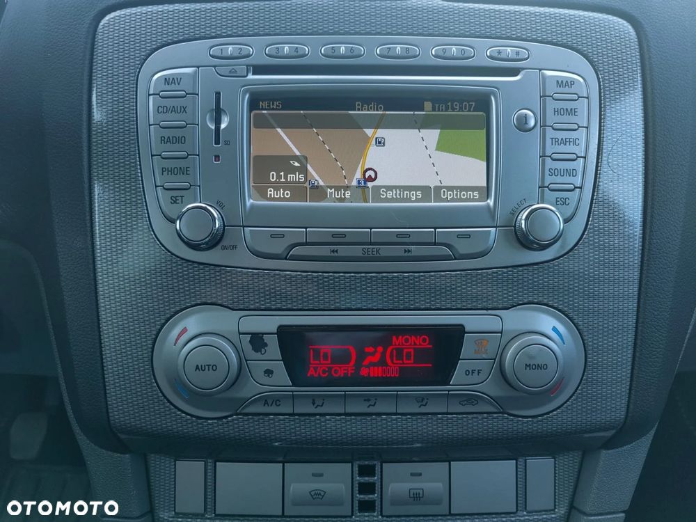 Ford Focus 1.6 Ti-VCT Titanium - 8