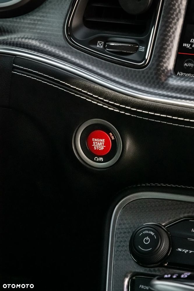 Dodge Challenger 6.2 Redeye Widebody - 8