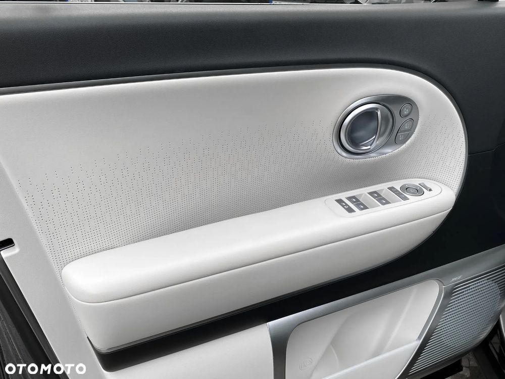 Hyundai IONIQ 9 110kWh Calligraphy AWD Performance - 16