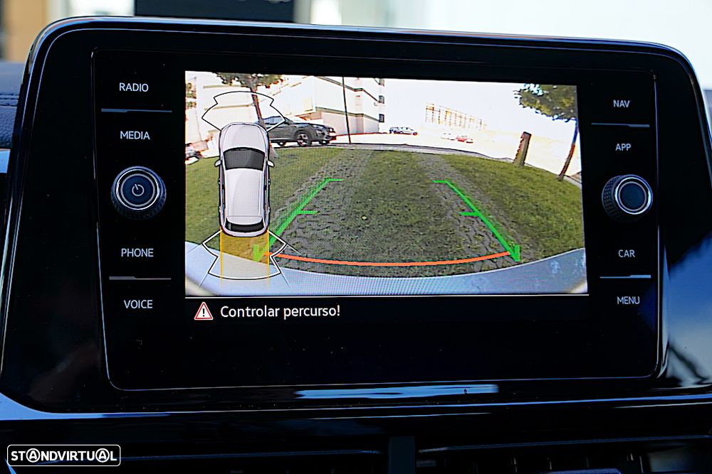 VW T-Roc 1.5 TSI R-Line DSG - 34
