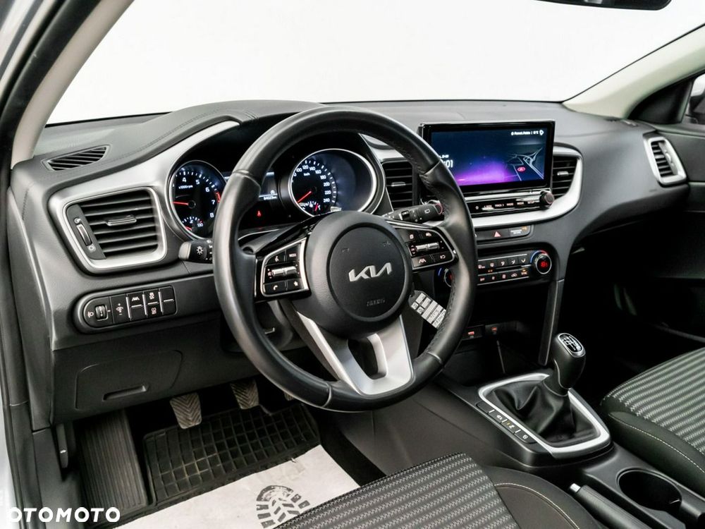 Kia Ceed 1.5 T-GDI M - 20