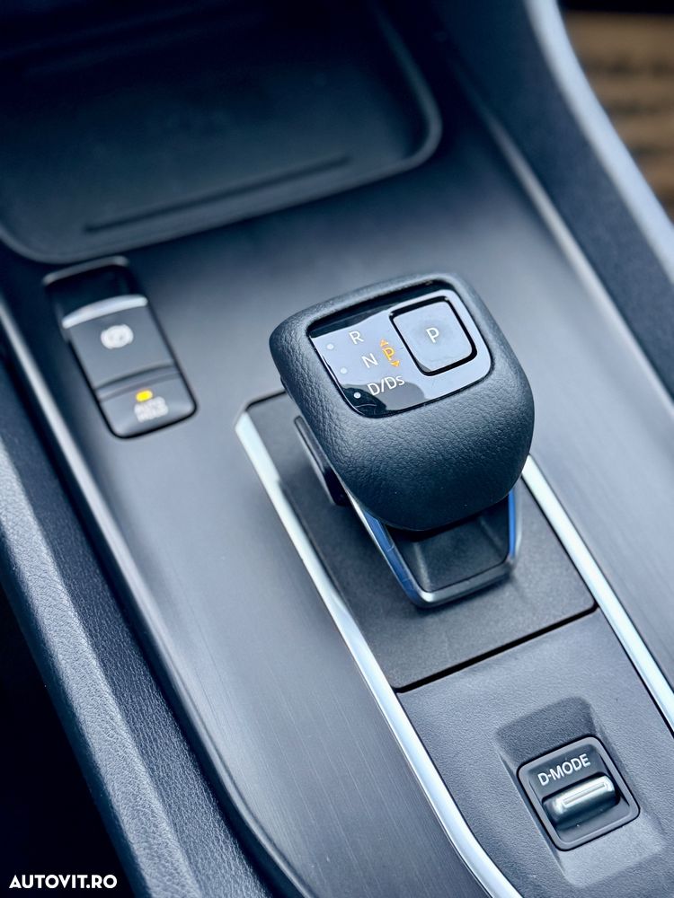 Nissan Qashqai 1.3 157CP 2WD DCT N-Connecta - 12