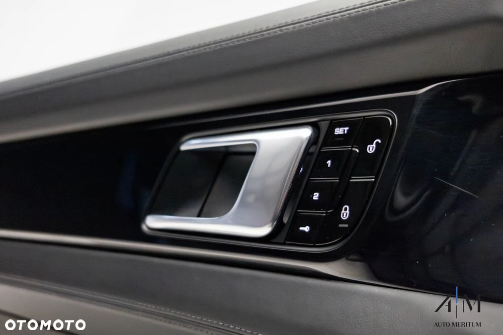 Porsche Panamera 4S Diesel - 22