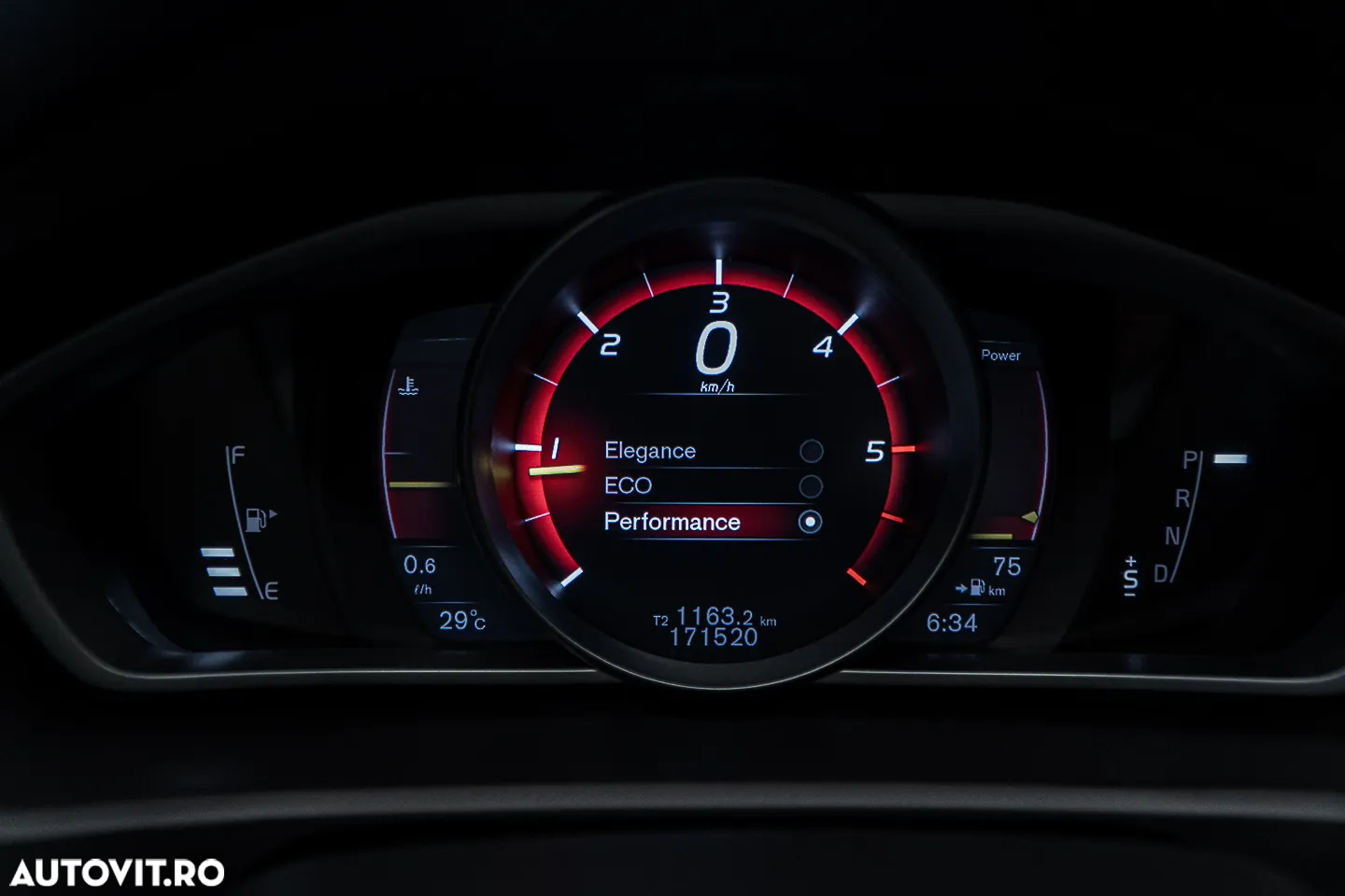 Volvo V40 D2 Aut. Momentum - 29