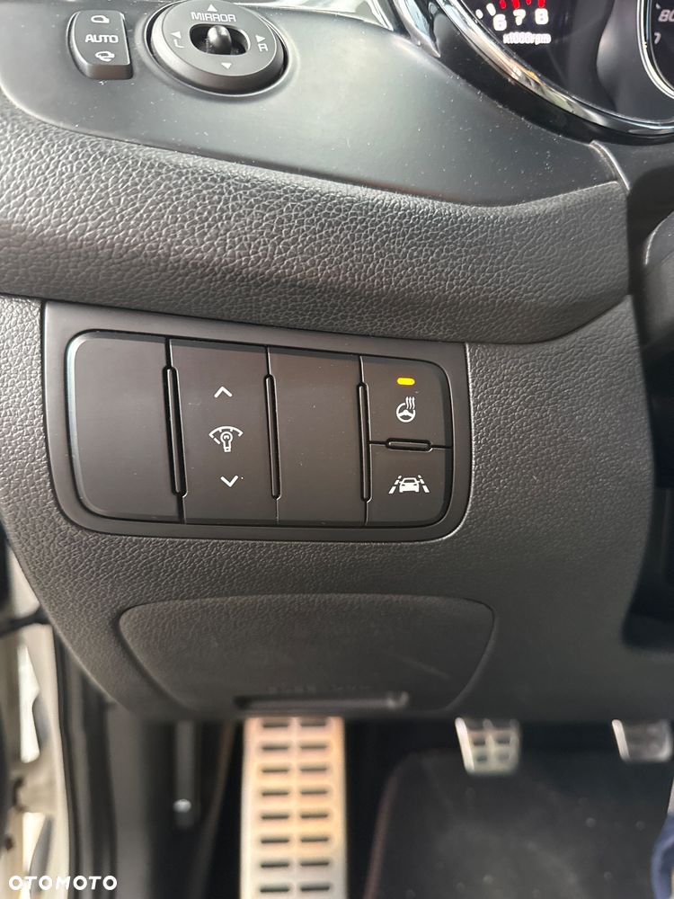 Kia Ceed Cee'd 1.6 T-GDI GT - 32