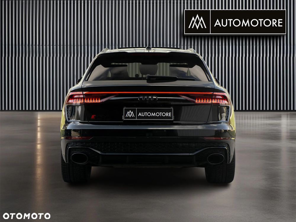 Audi RS Q8 - 8