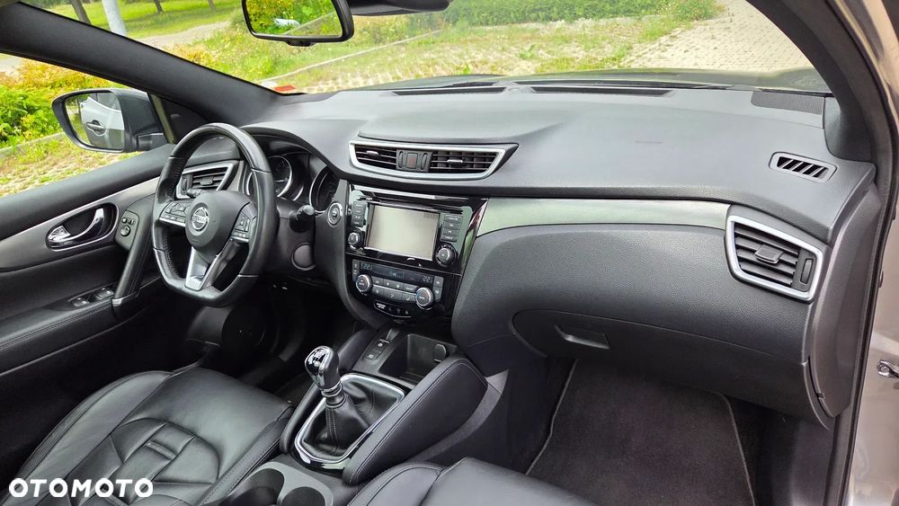 Nissan Qashqai 1.3 DIG-T Tekna+ - 23
