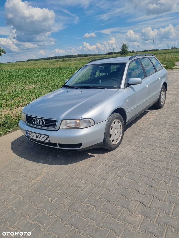 Audi A4 Avant - 1