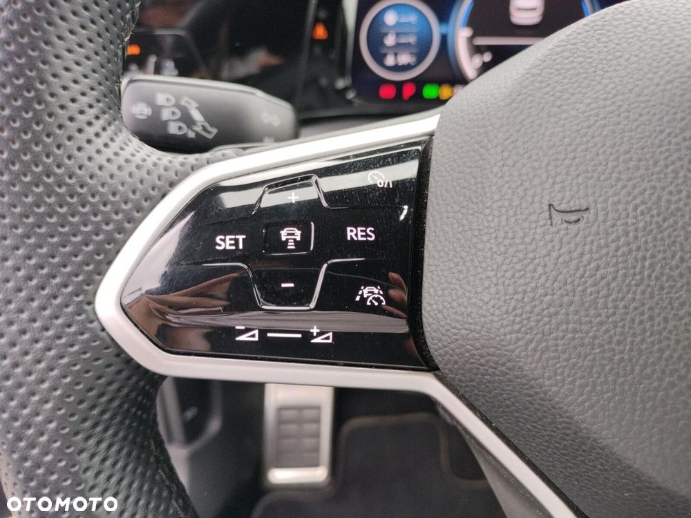 Volkswagen Golf VIII 2.0 TDI GTD DSG - 18