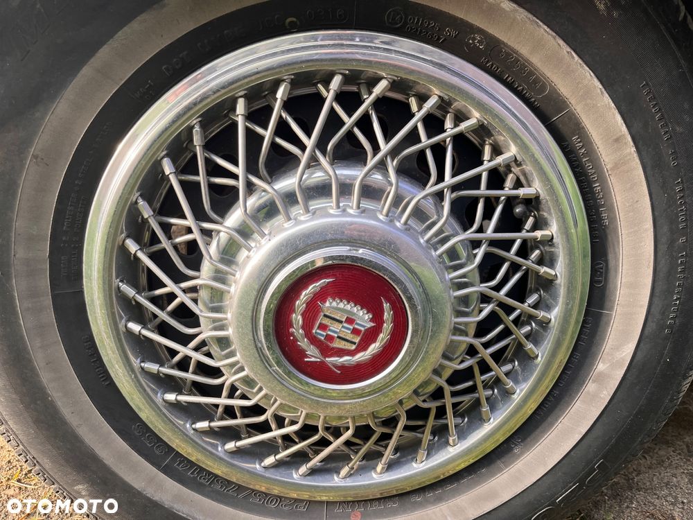 Cadillac Deville - 10