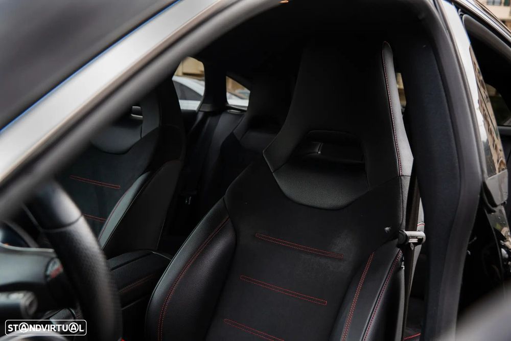 Mercedes-Benz CLA 180 - 23