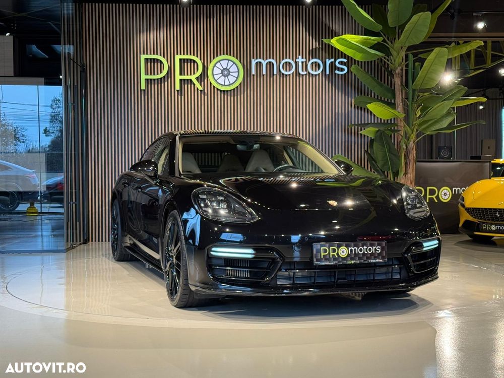 Porsche Panamera - 16
