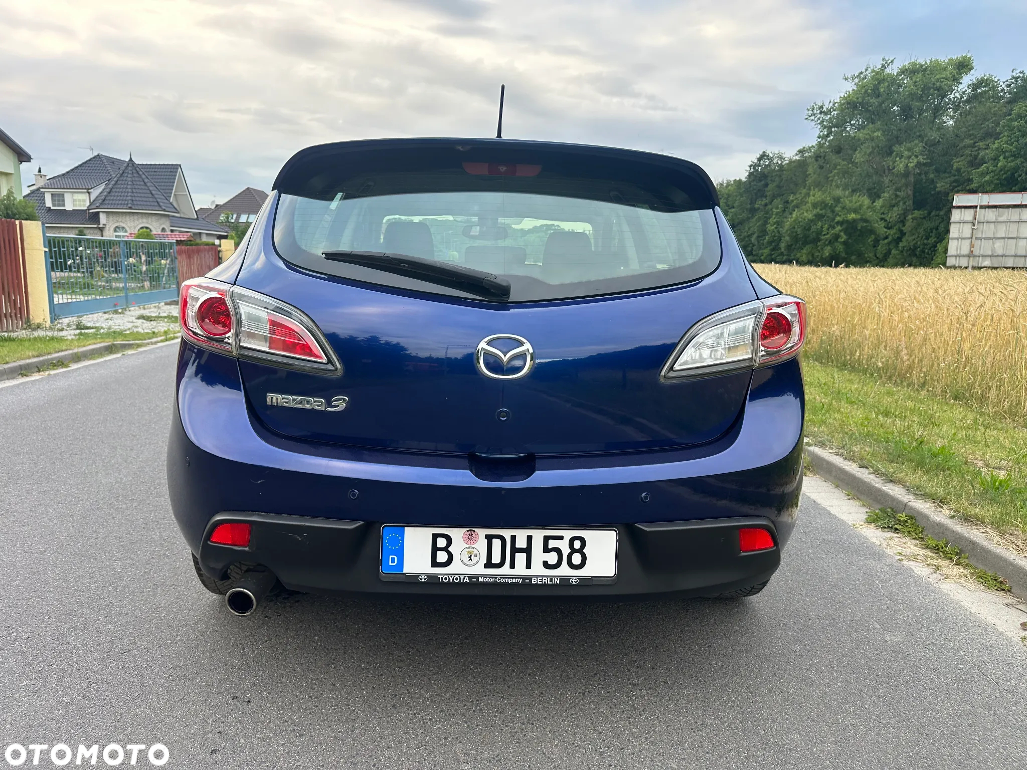 Mazda 3 2.0 Exclusive + - 9