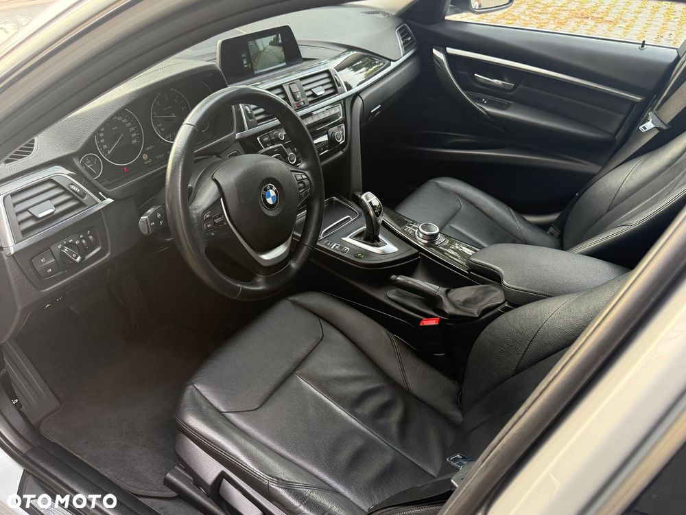 BMW Seria 3 320d Luxury Line - 8