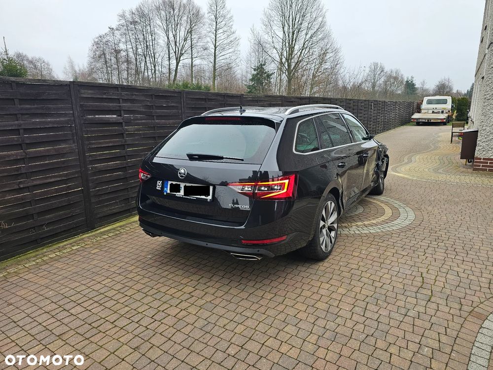 Skoda Superb 2.0 TSI 4x4 L&K DSG - 3