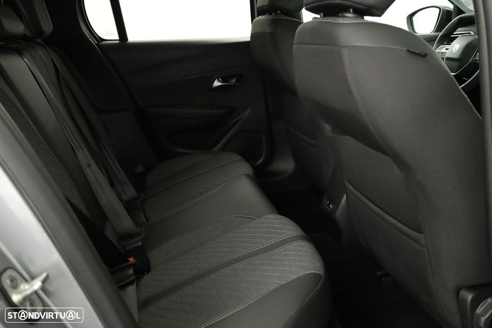 Peugeot e-208 51 kWh Allure - 23
