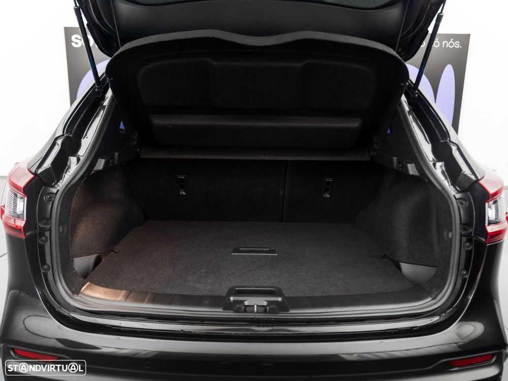 Nissan Qashqai 1.5 dCi N-Connecta - 11