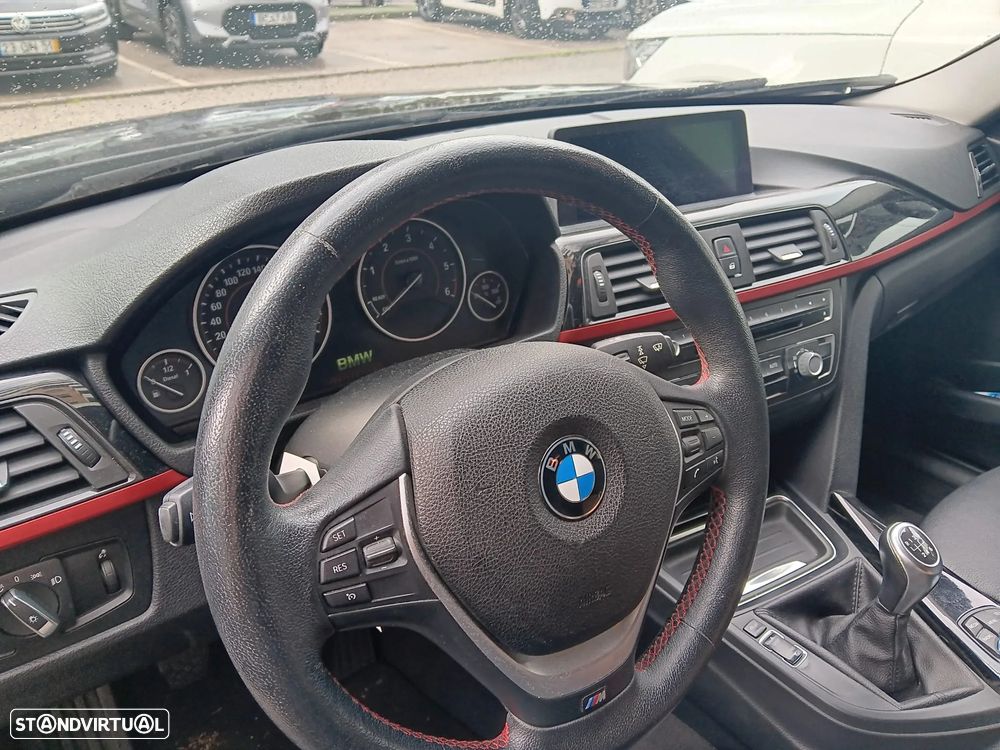 BMW 320 d Sport Line - 6