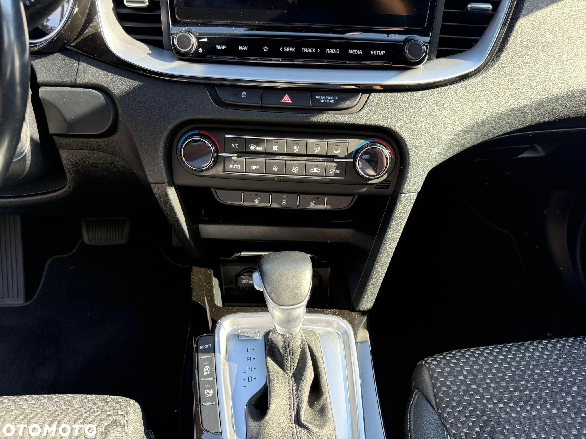 Kia XCeed 1.6 CRDi Eco-Dynamics+(48V Mild-Hybrid) DCT7 BLACK XDITION - 10