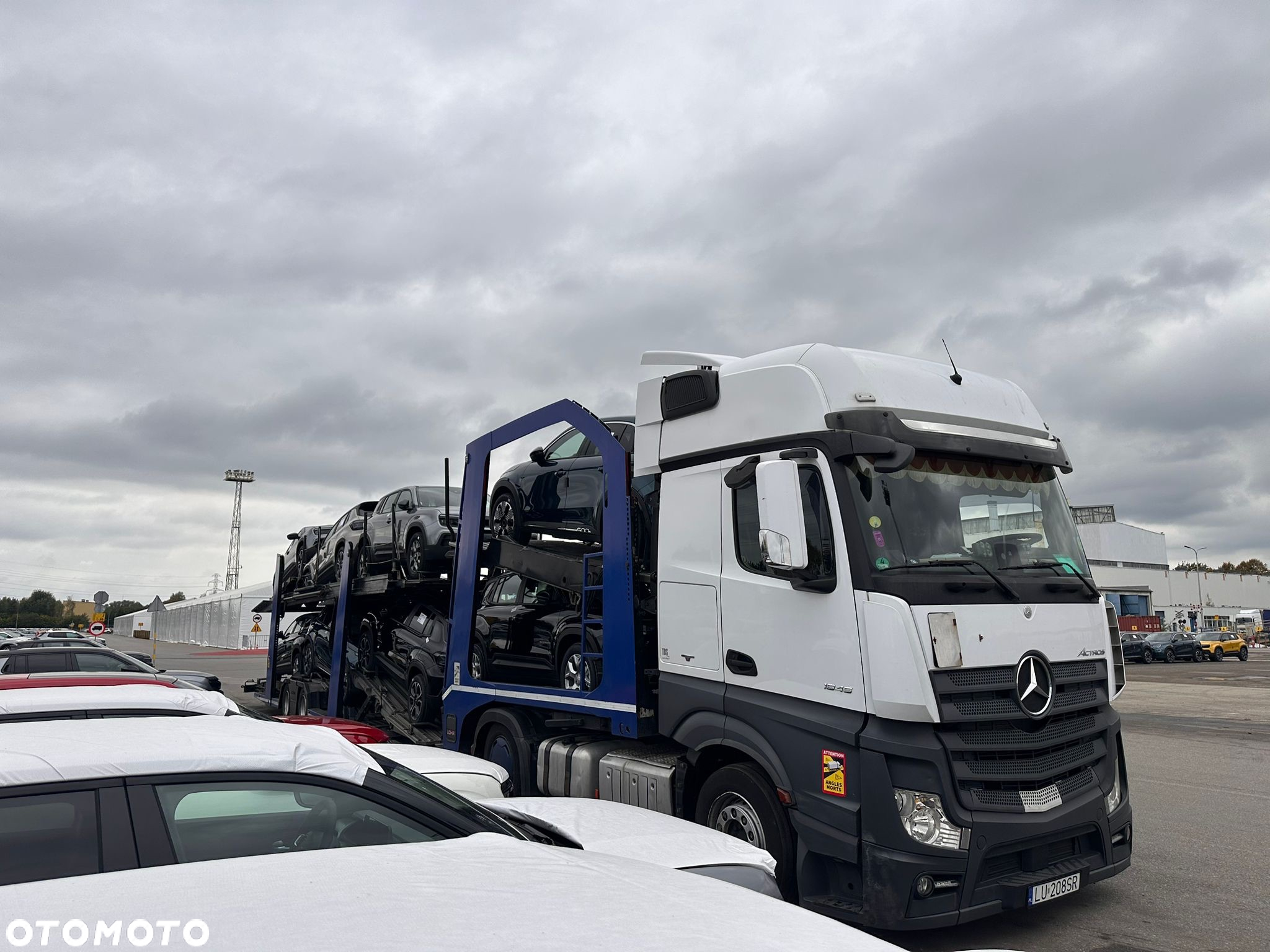 Mercedes-Benz Actros - 7