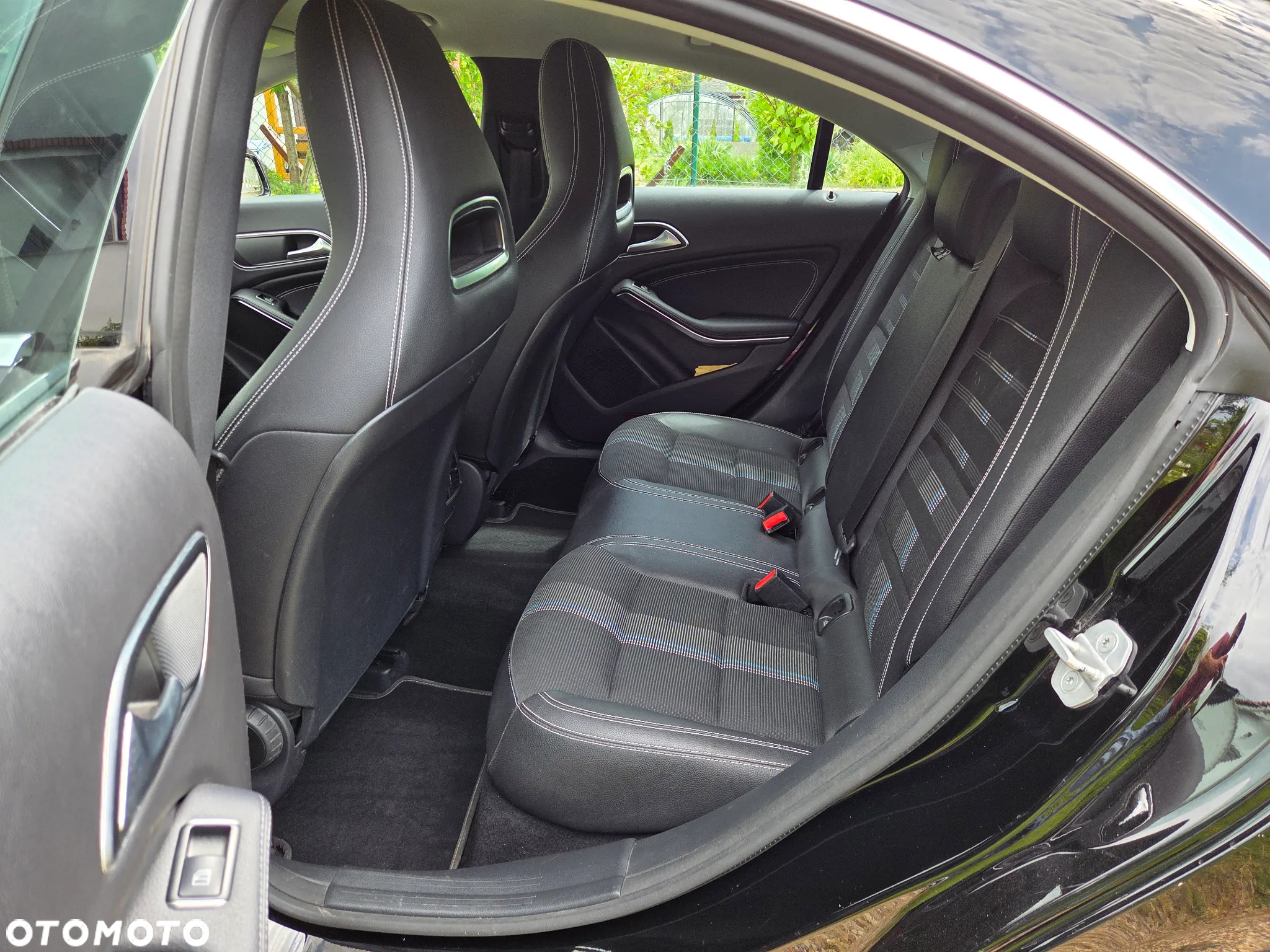 Mercedes-Benz CLA 180 7G-DCT Urban - 9