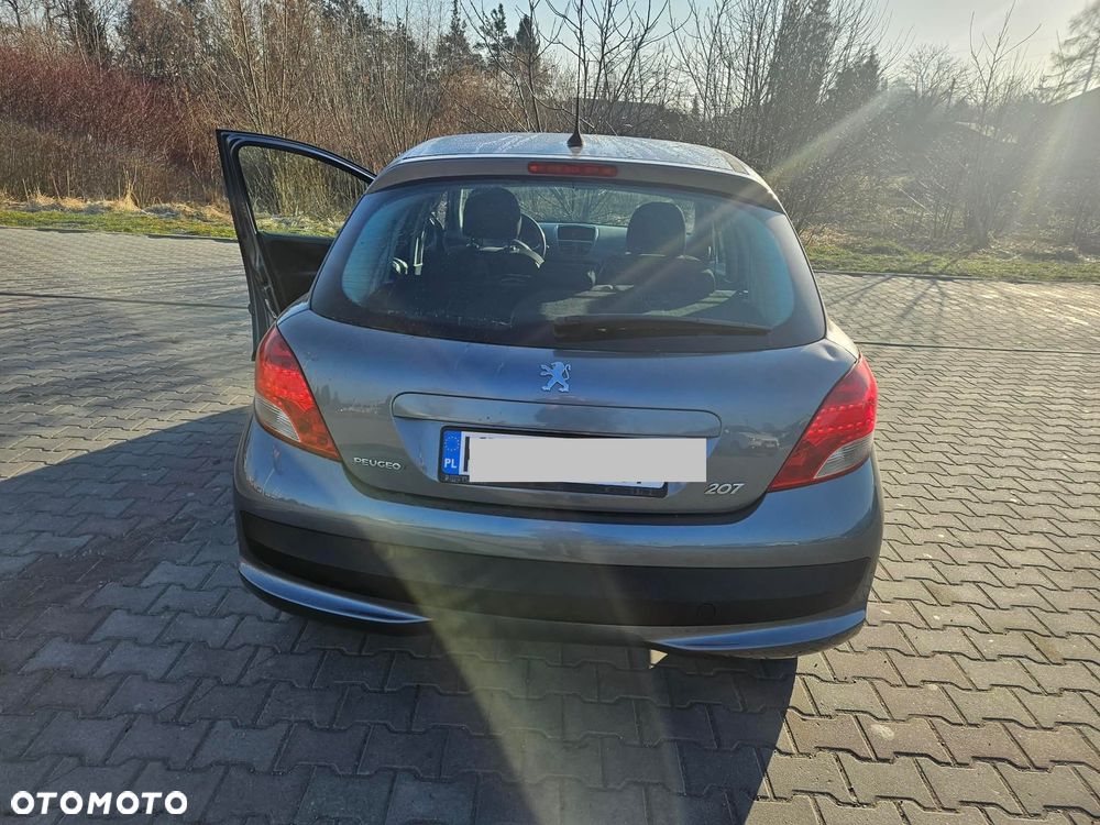 Peugeot 207 - 3