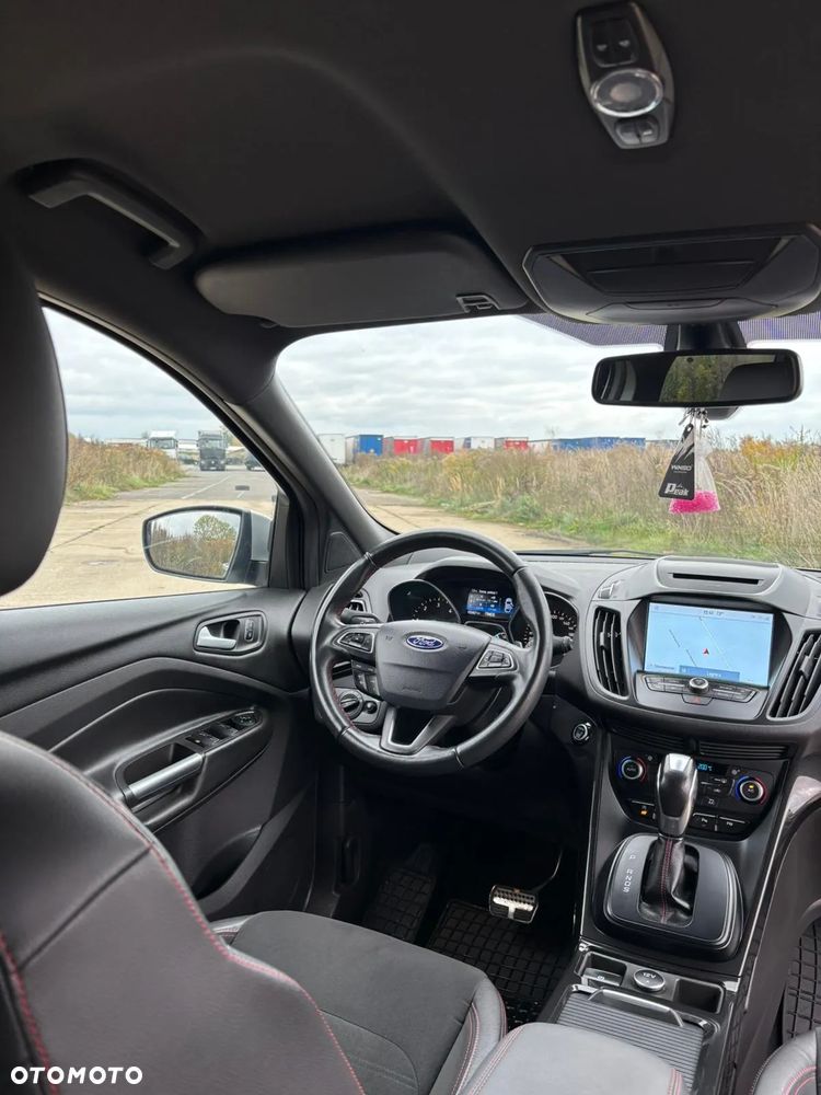 Ford Kuga 2.0 TDCi AWD ST-Line - 7