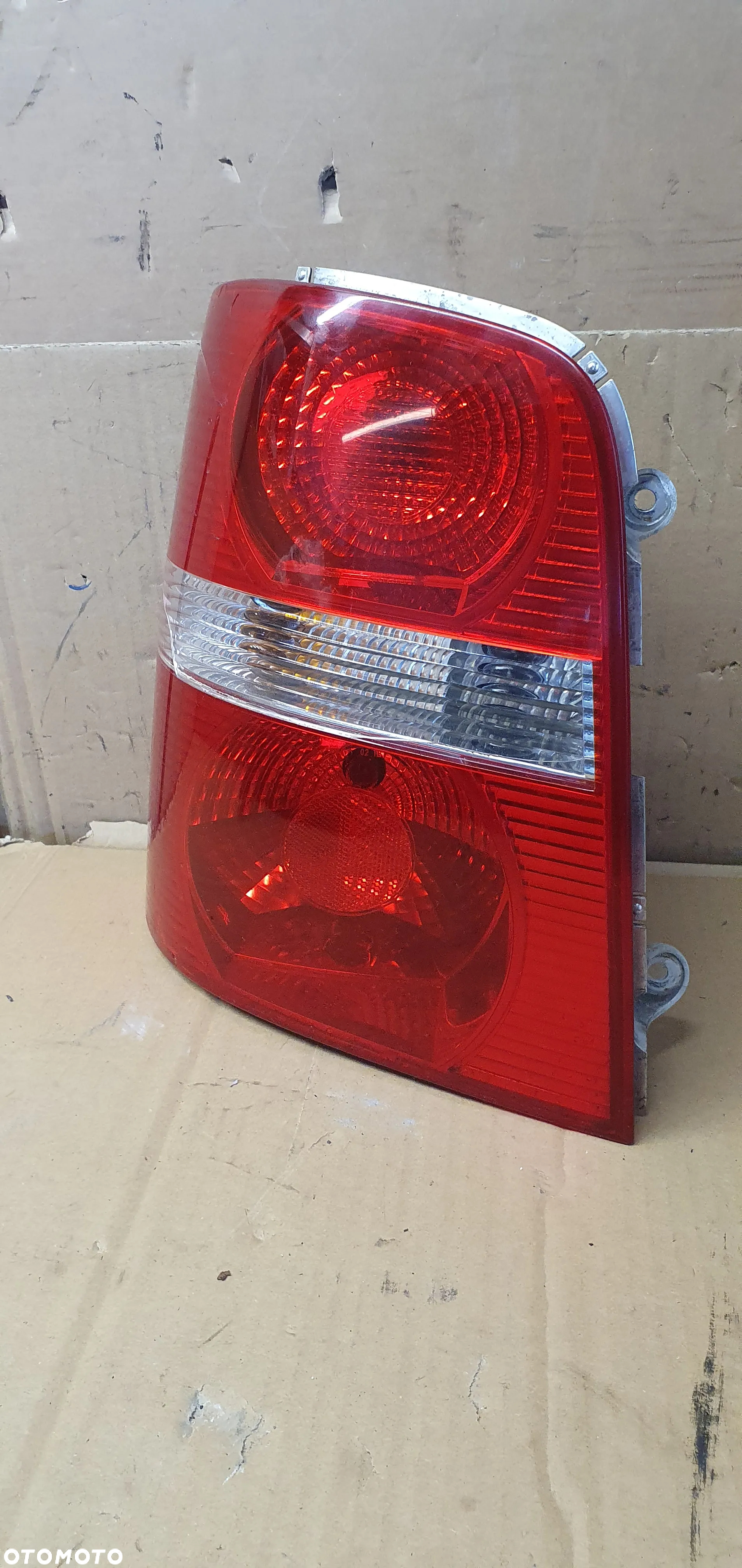 Lampa lewy tył tylna lewa VW Touran 1T0945095C 1T0945111B - 4