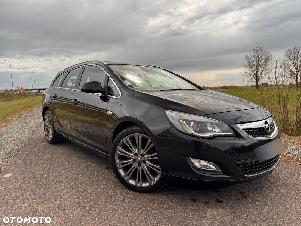Opel Astra 2.0 CDTI DPF ecoFLEX SportsTourer Start/Stop Innovation - 2
