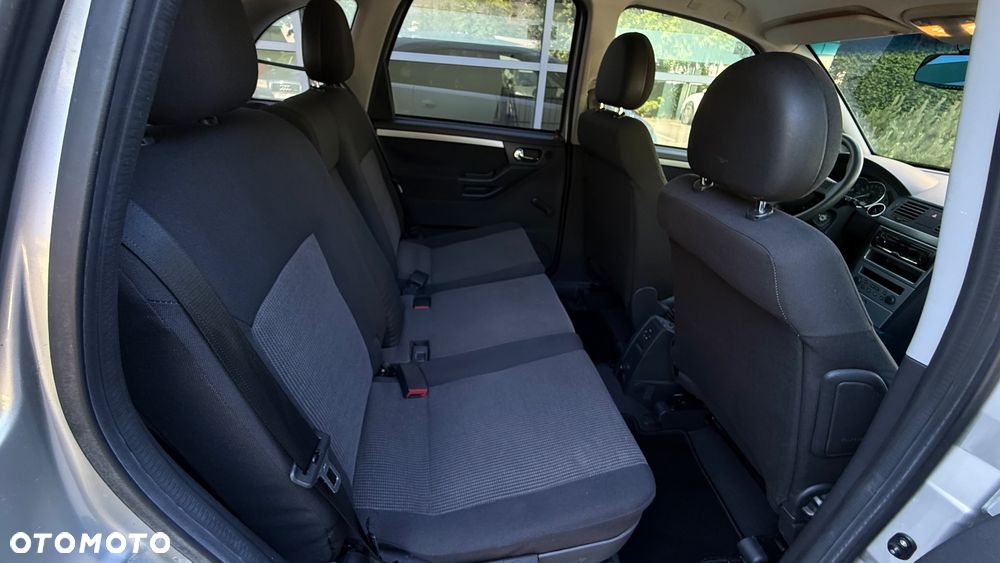 Opel Meriva 1.6 16V Cosmo - 26