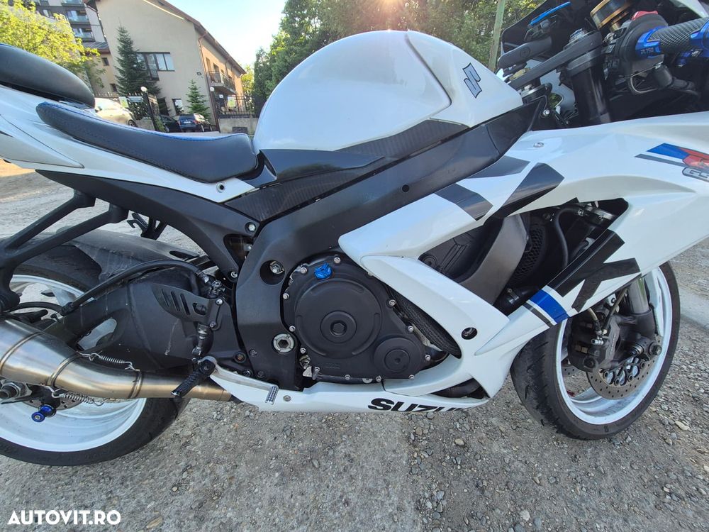 Suzuki GSX-R 750 - 6